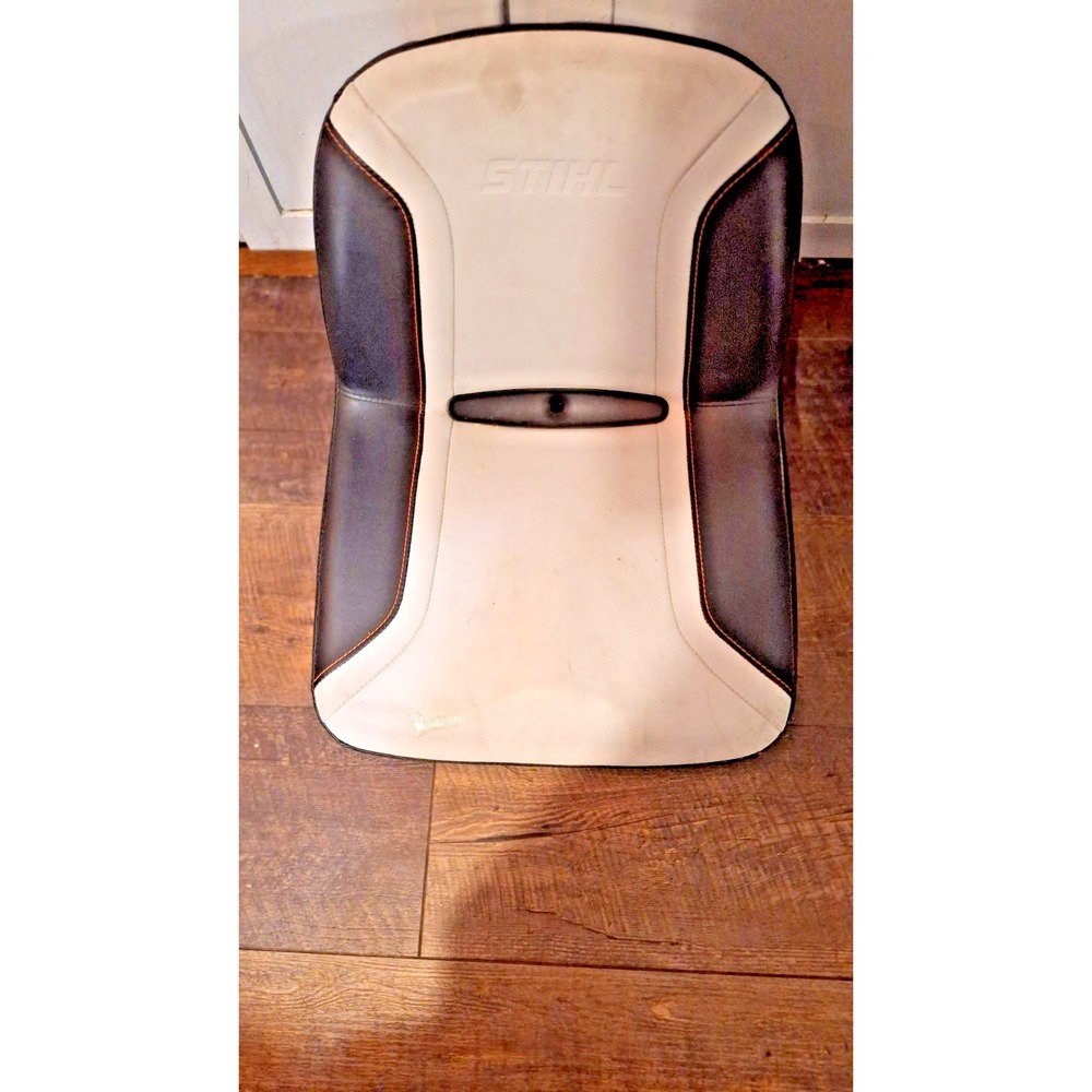 STIHL ZERO TURN MOWER SEAT SUSPENSION SEAT RIDING LAWN MOWER OEM 18X16